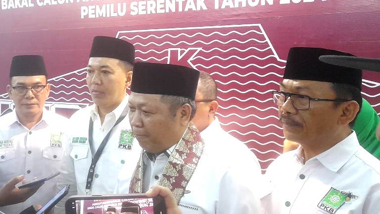 Antoni Yuzar dan Kartak Nyaleg DPR RI, PKB Optimis Dongkrak Kursi 