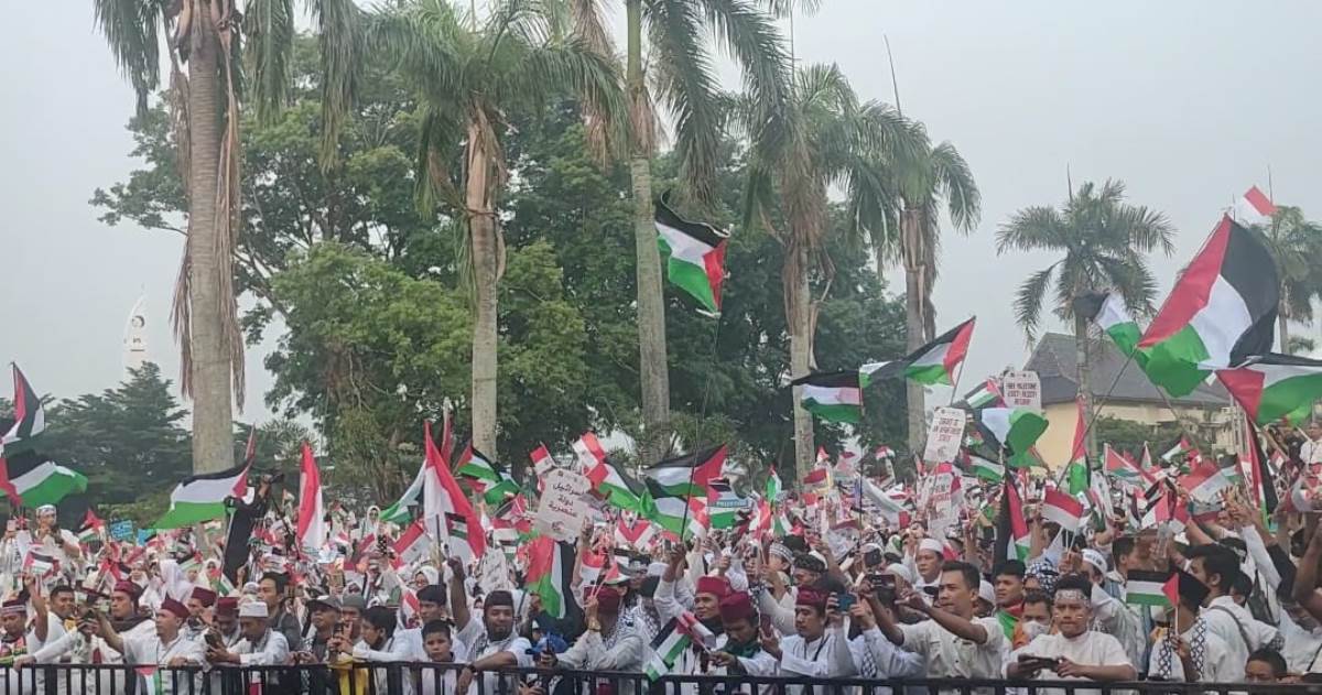 Ribuan Warga Palembang Gelar Aksi Damai, Kecam Agrasi Israel ke Gaza Palestina 