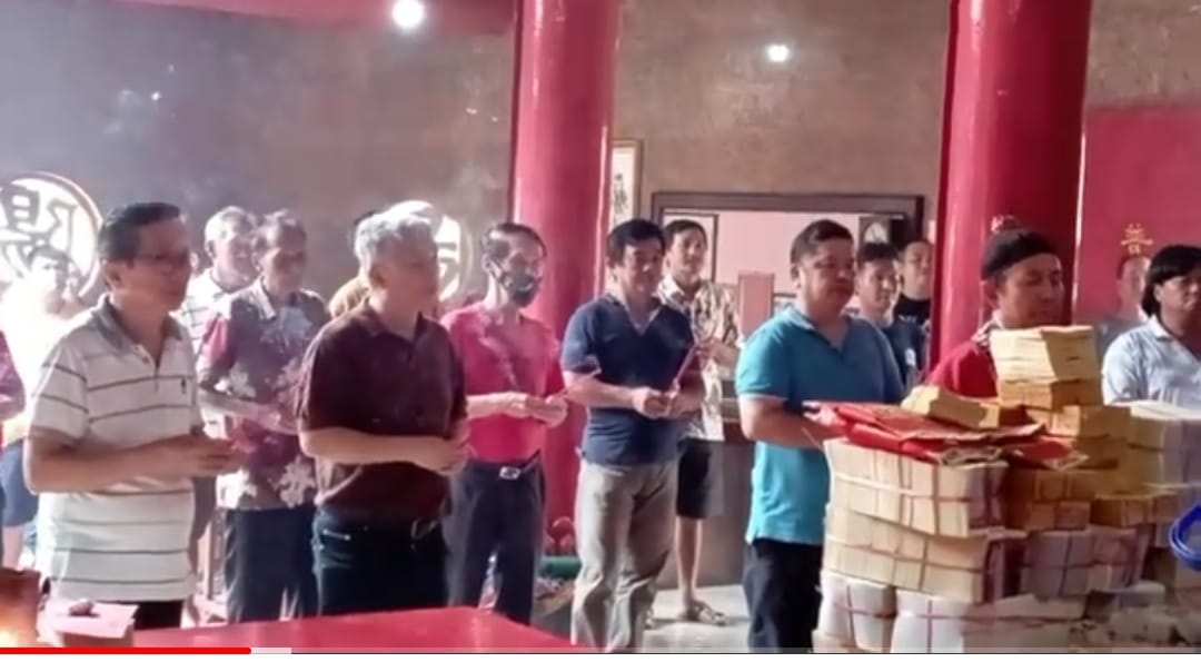 Sambut HUT Dewa  Kwan Te Kong Kelenteng Marga Yap  Palembang Gelar Ritual