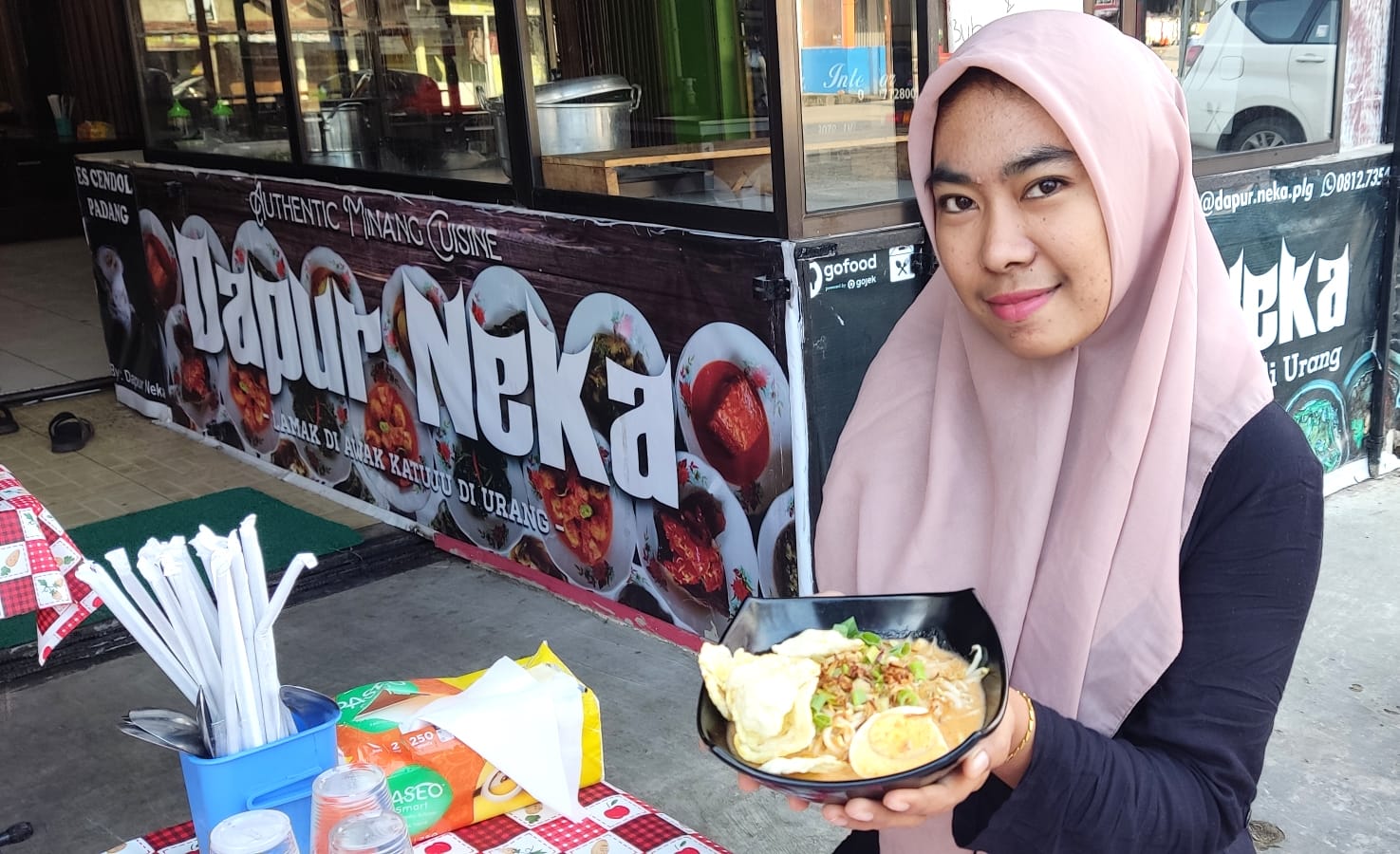 Dapur Neka Sajikan Menu Baru Mie Celor, Wajib Untuk Kamu Cobain