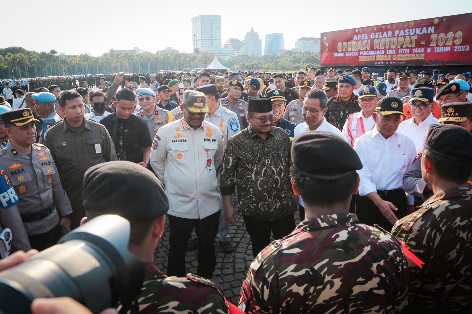 Menag Ikut Pantau Persiapan Keamanan Arus Mudik di Operasi Ketupat 2023, Pemudik Naik 44,8 Persen