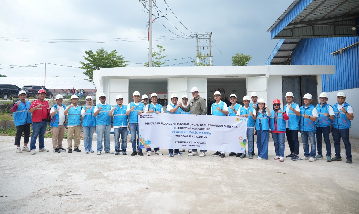 Semarak Kemerdekaan! PLN UP3 Jambi Energize Electrifying Agriculture 1.730 kVA untuk PT Agro Bumi Sumatera