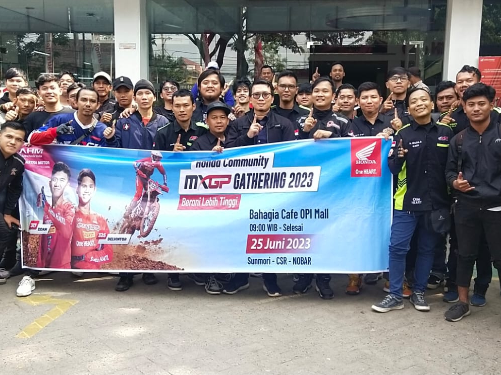 Astra Motor Sumsel Gelar City Rolling dan Nobar MXGP Community Gathering Day