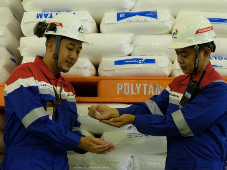 Kilang Pertamina Plaju Produksi 42 Ribu Ton Lebih Biji Plastik ...