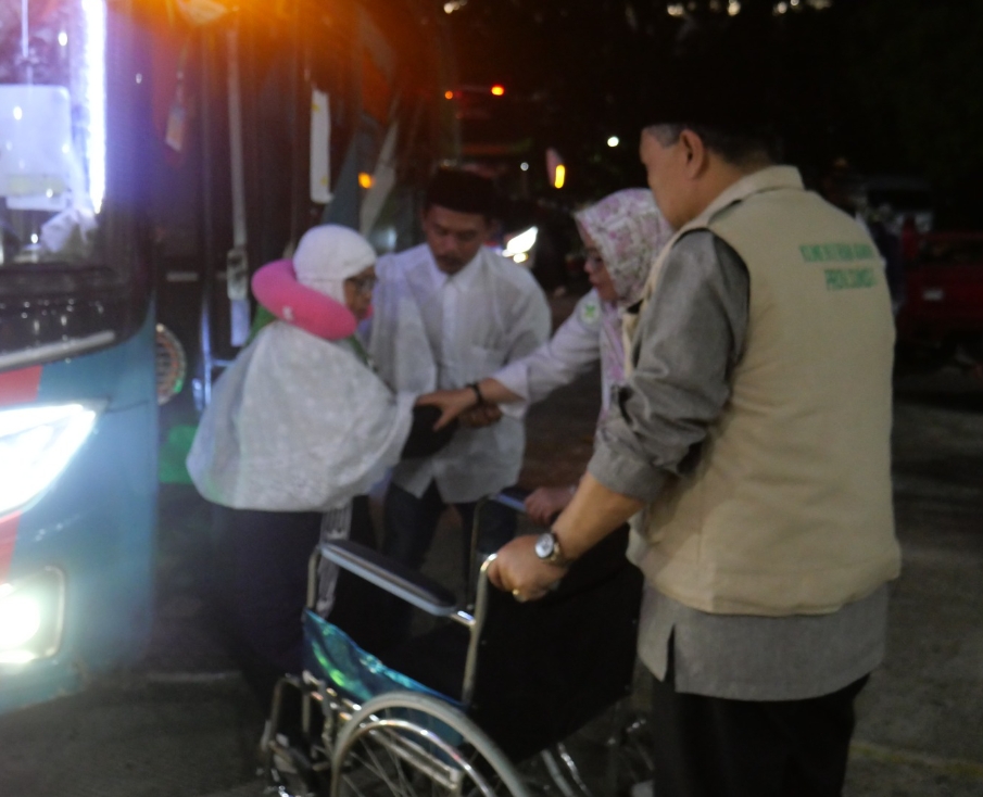 Jemaah Haji Tertua Embarkasi Palembang Tahun Ini, Roi Remanung 95 Tahun Besok akan Berangkat 