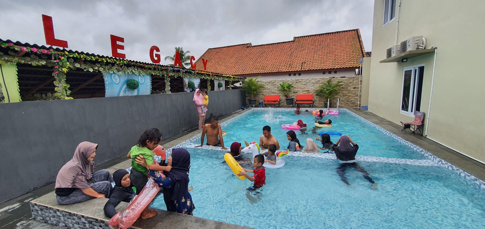 Pesona Taman Wisata Keluarga The Legacy House, Intip Ada Apa Saja di Tempat Ini