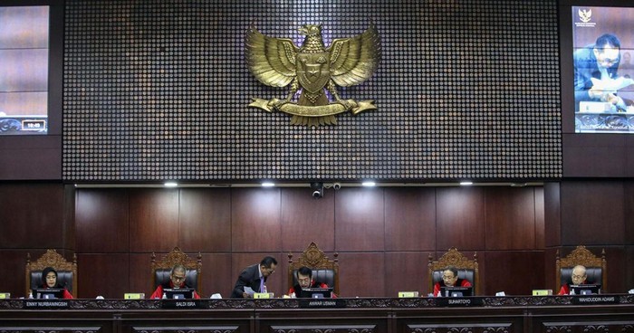 8 Hakim MK Gelar Sidang Vonis Gugatan Batas Maksimal Usia Capres 70 Tahun
