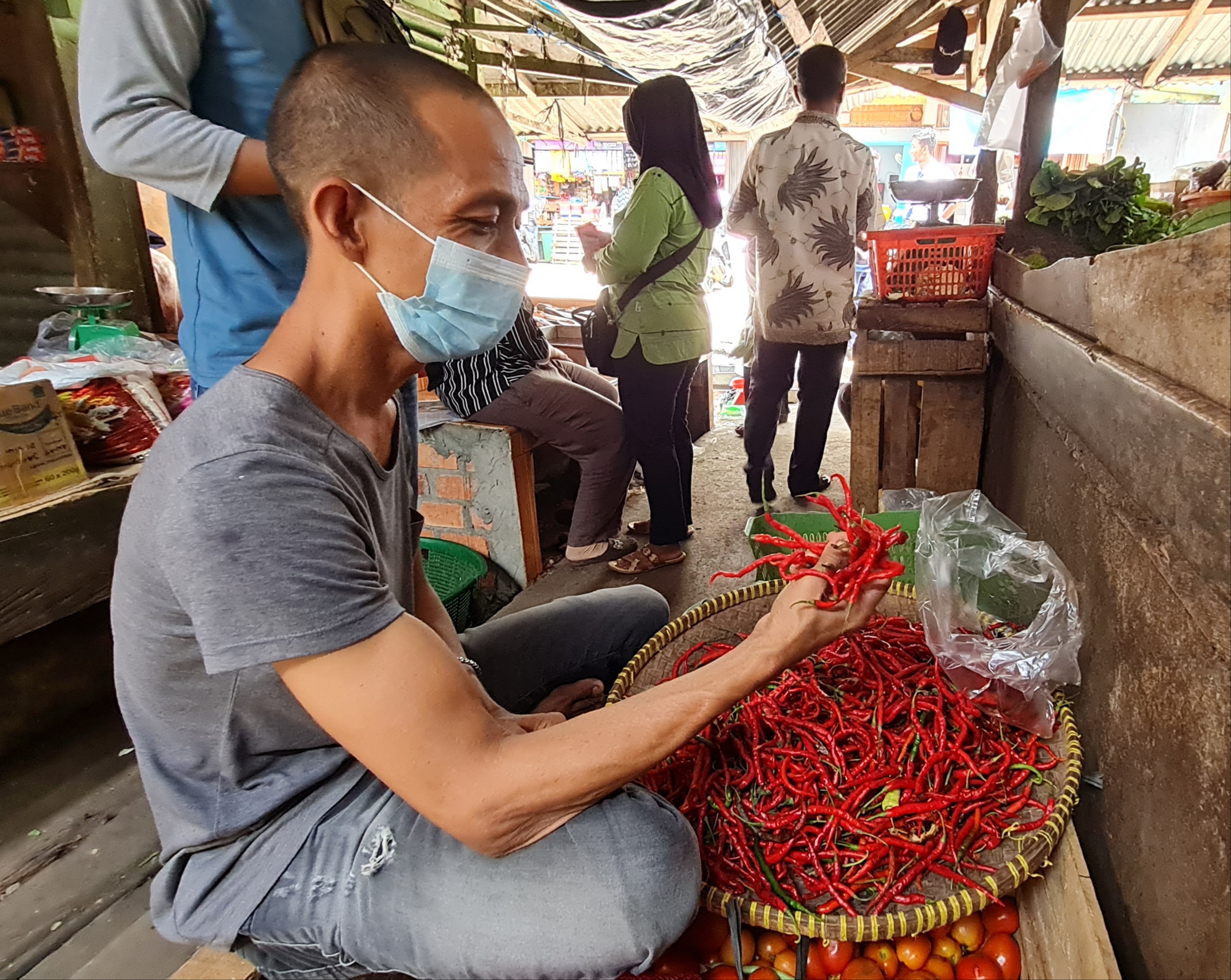 Tahun Baru Sudah, Harga Cabai Masih Tinggi, Pedagang Bingung