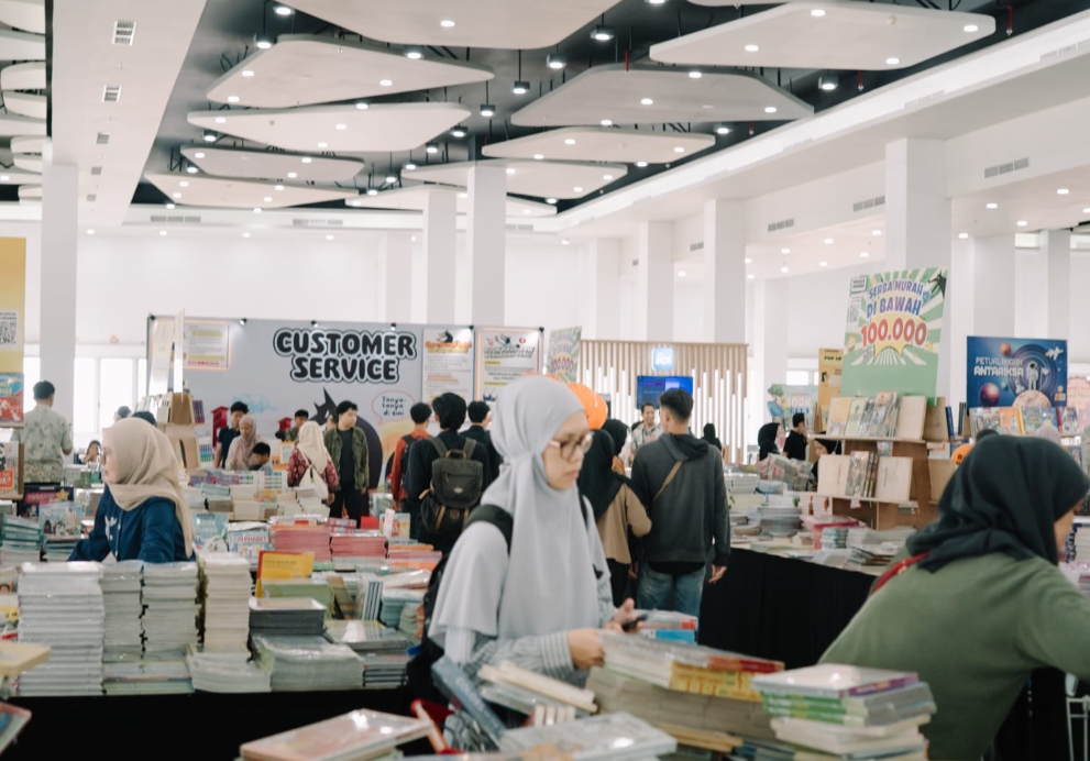 Buruan, Beli 4 Buku dapat 5 Buku Internasional di Bazar Buku Big Bald Wolf Palembang 2026