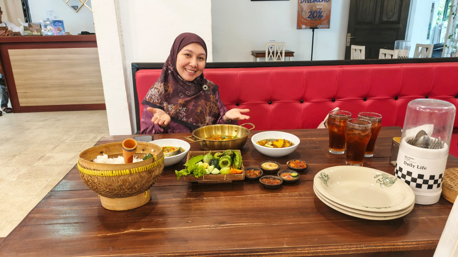 Cobain Pindang Yuk Pen, Ada Menu Paket Terbaru dengan Harga Lebih Ekonomis, Dijamin Bakal Nambah Nasi