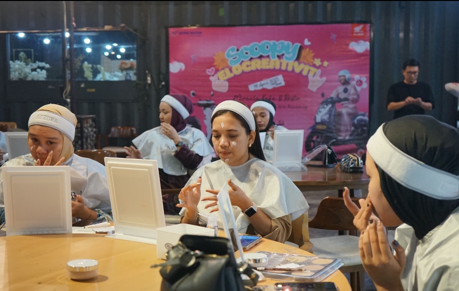 Astra Motor Sumsel Gandeng Komunitas Gelar Scoopy Velocreativity Rayakan Hari Kartini