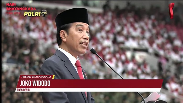 Polisi Diawasi Masyarakat, Hati-hati! Ini Pesan Jokowi di Hari Bhayangkara ke-77