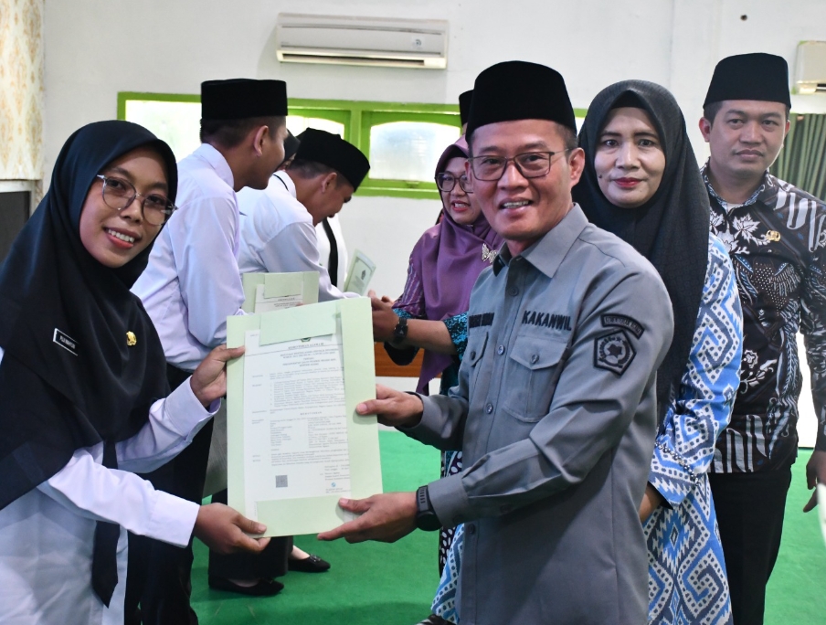 297 CPNS Kemenag Sumsel Terima SK Pengangkatan, Ini Pesan Kakanwil Syafitri Irwan ASN Baru Dilantik