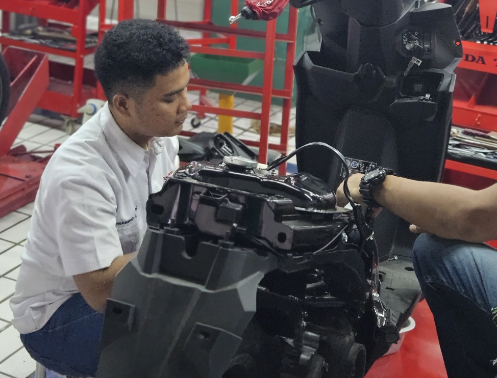 Teknisi Astra Motor Sumsel, Rikki Gustiawan Kembali Berlatih Jelang Persiapan Seleksi AOC 2024 di Filipina