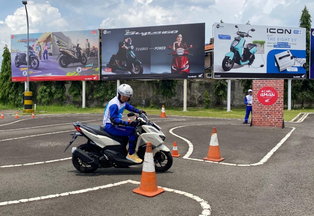 Astra Honda Motor Edukasi 132 Ribu Peserta Safety Riding Sepanjang 2024 di 2.836 Kegiatan