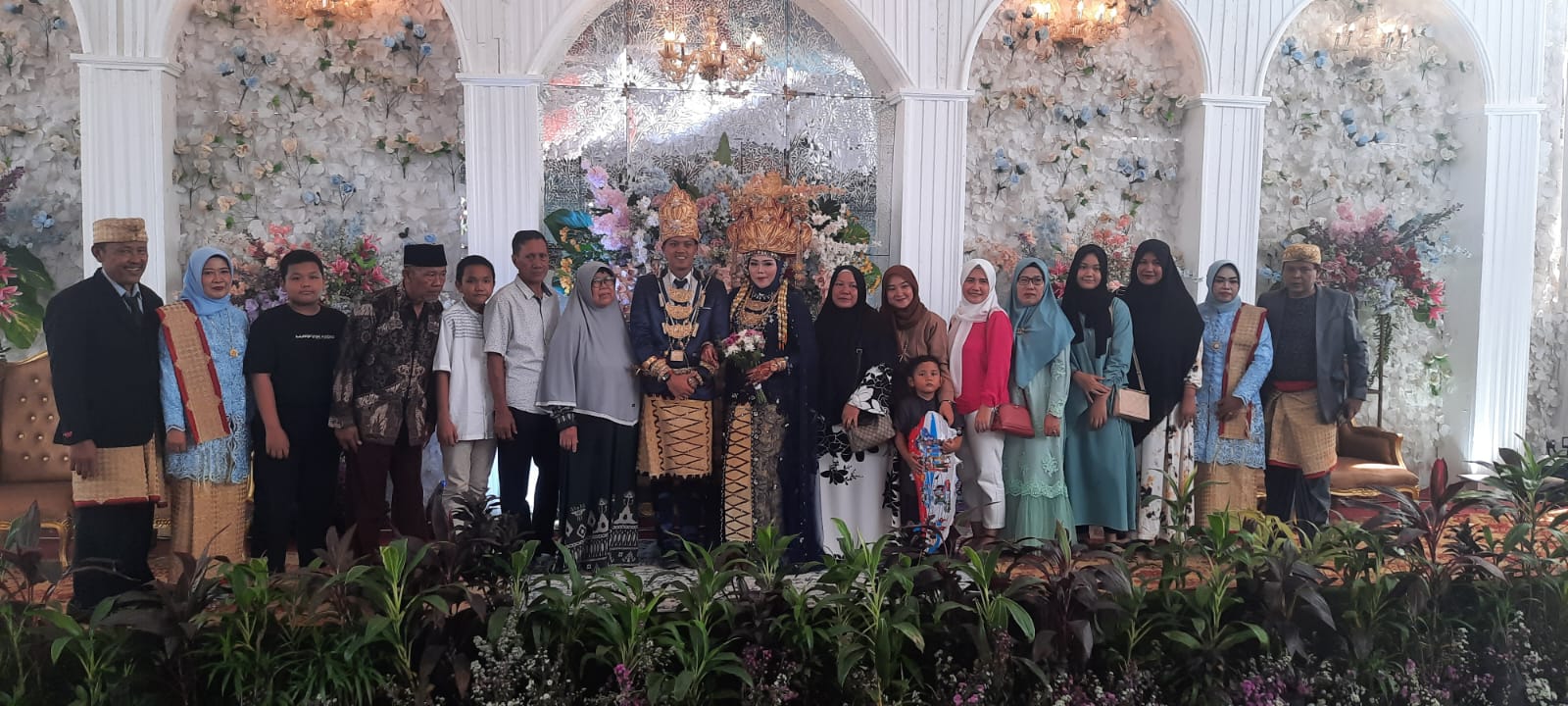 Mengenal Prosesi Pernikahan Adat Lampung dan Maknanya yang Penuh Etnik 