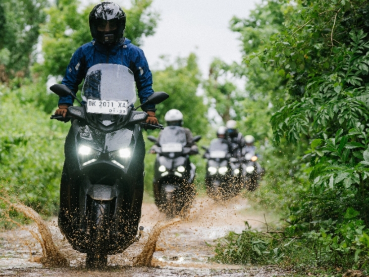 Memasuki Musim Hujan, Pengendara Sepeda Motor Harus Simak Tips Berikut Ini dari Yamaha Indonesia