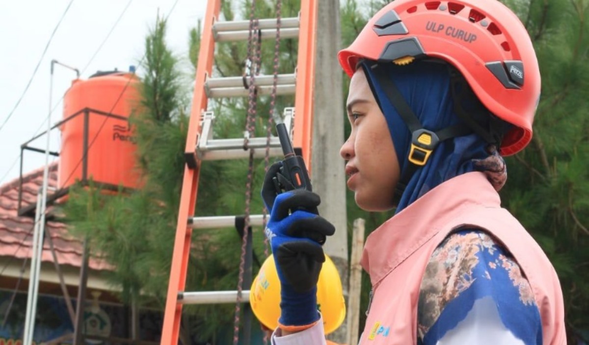 Peringati Hari Kartini,  Lebih Dekat dengan Sosok Srikandi Inspiratif Punggawa Kelistrikan UP3 Bengkulu