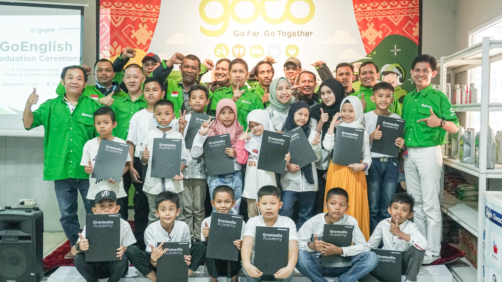 Gojek Gandeng Gramedia Academy Luluskan Ribuan Anak Mitra Driver dari Kursus Bahasa Inggris Komprehensif