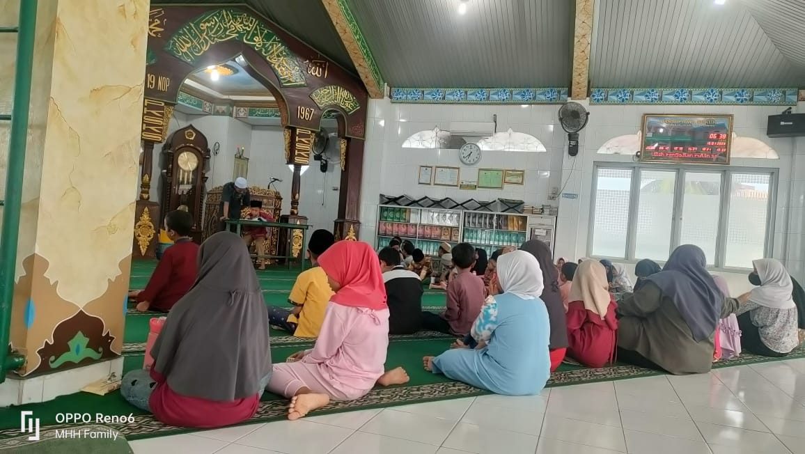 80 Santri Madin Masjid Raya Sukur Ikut Didikan Subuh 