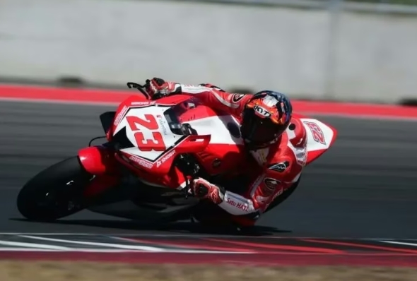 2 Pebalap AHRT Adenanta dan Andi Gilang Raih Podium Ketiga di Kelas SS600 dan ASB 1000 Seri Kelima Sepang