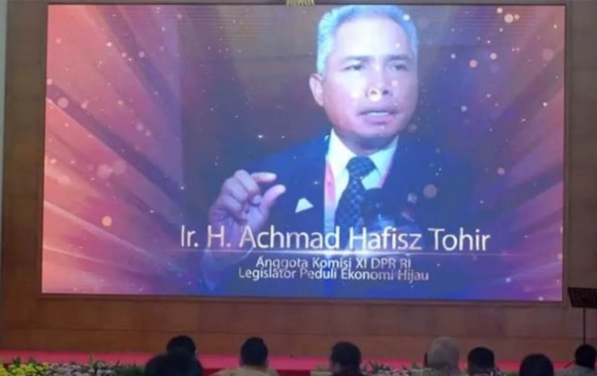 Hafisz Tohir Raih Penghargaan KWP Awards 2023, Wujud Kepedulian Ekonomi Hijau