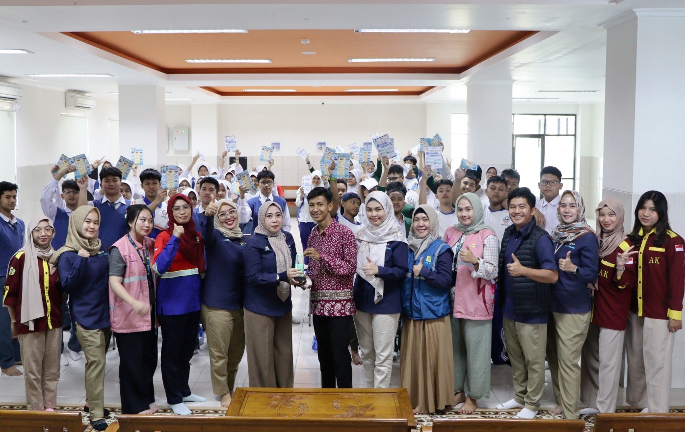 PLN UID S2JB Goes to School Rayakan Hari Sumpah Pemuda ke-96 melalui Edukasi Kelistrikan untuk Generasi Muda