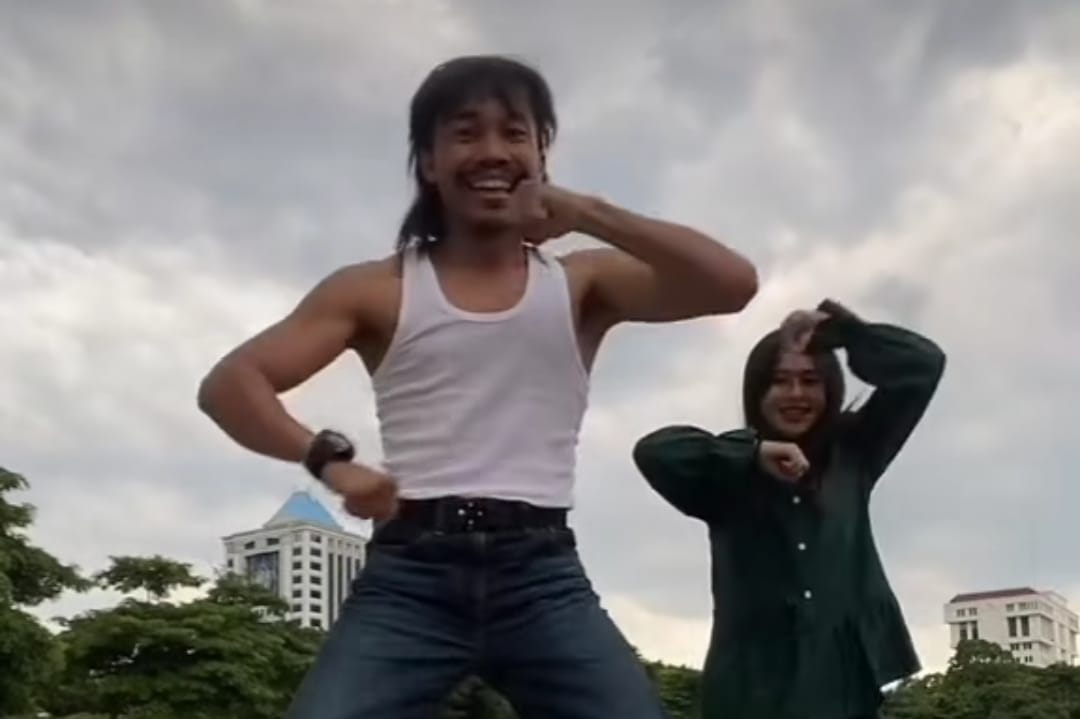 Siapa Mulyadi Pencipta Goyang Derago? yang Viral di TikTok, Ternyata Punya Pacar Cantik