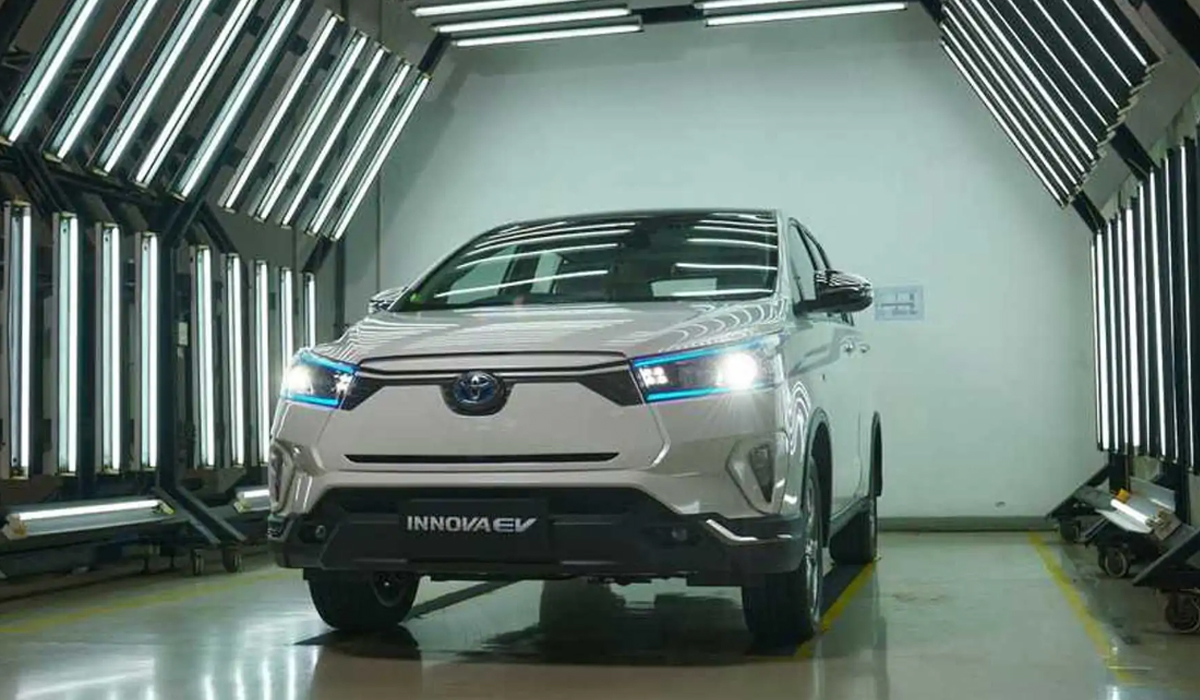 NJKB Kijang Innova Listrik Lebih dari Rp 1 Miliar, Muncul di GIIAS 2024, Toyota: Masih Mobil Prototipe