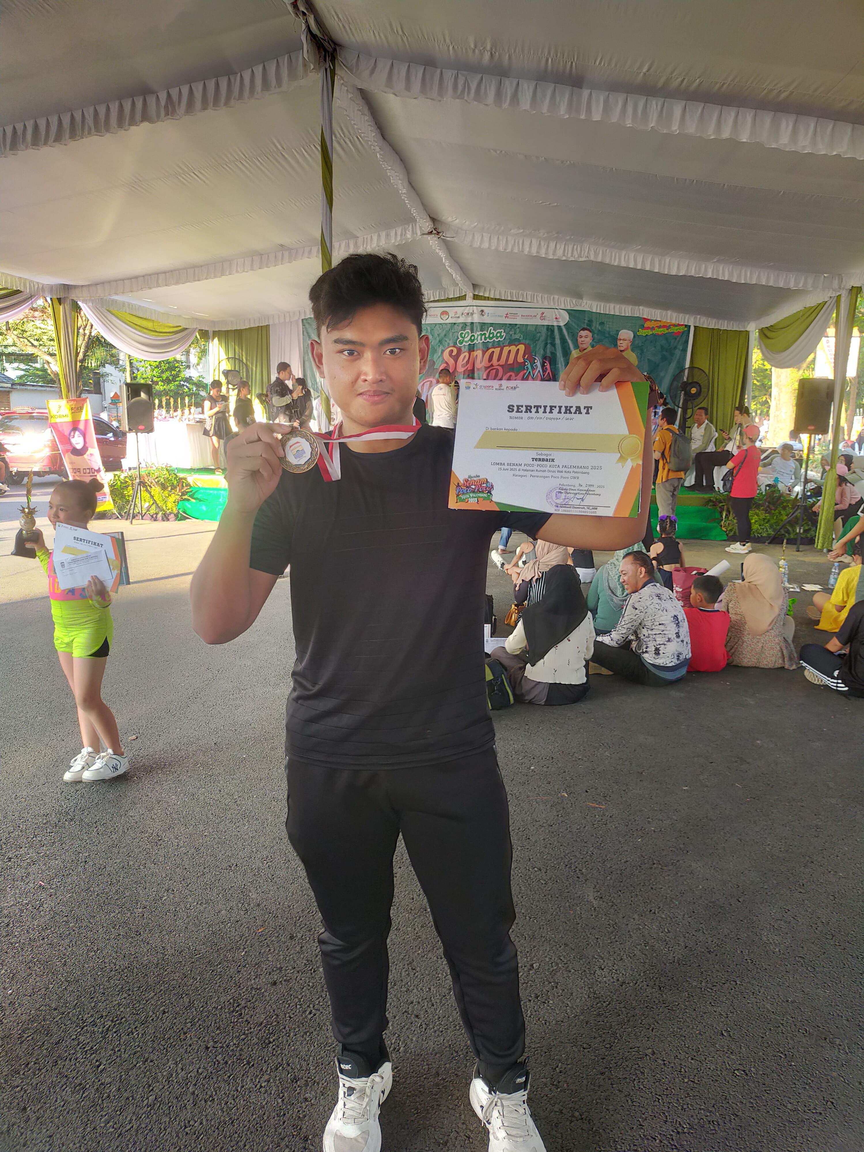 Wahyu Rahmanda, Mahasiswa Prodi Olahraga UBD Raih Juara 1 Terbaik Kategori Perorangan Poco-poco GWR