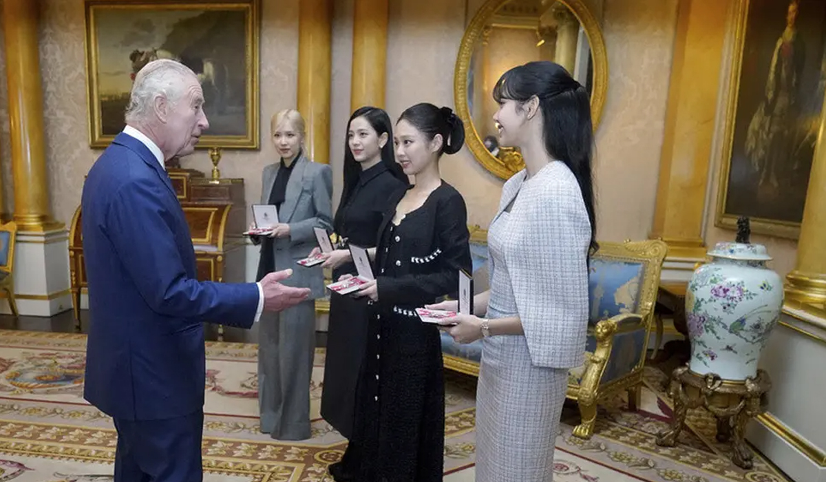 Wow Keren! Blackpink Terima Penghargaan MBE Dari Raja Charles III di Istana Buckingham Inggris