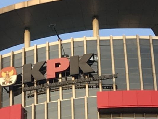 OTT Bea Cukai, KPK Tangkap 17 Orang, Barang Bukti Rupiah, Dolar Amerika, Dolar Singapura, dan Yen Jepang