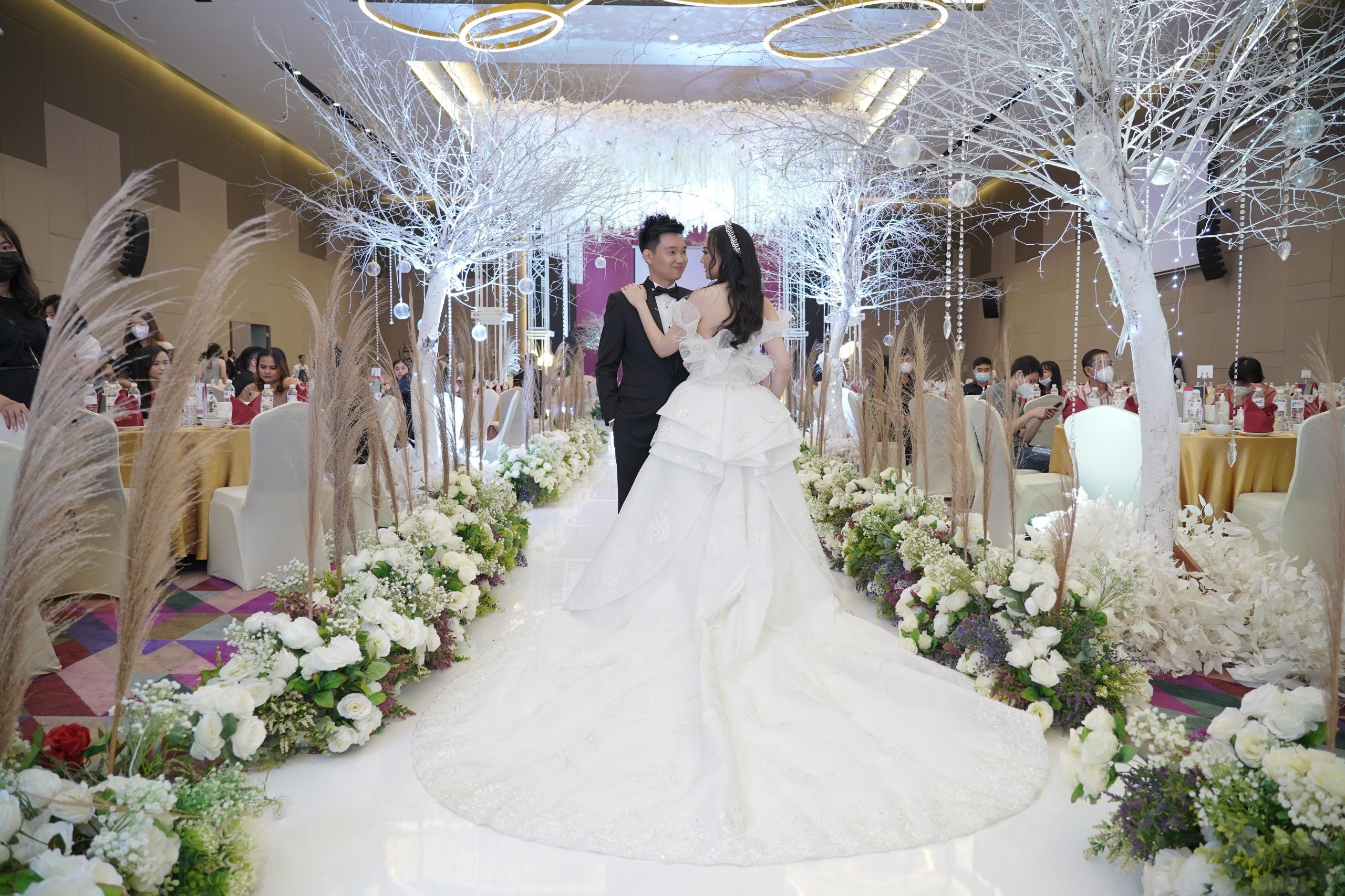 The Zuri Hotel Palembang Ramaikan Sumsel Wedding Expo 2025 di PIM, Tawarkan Cashback Rp 10 Juta