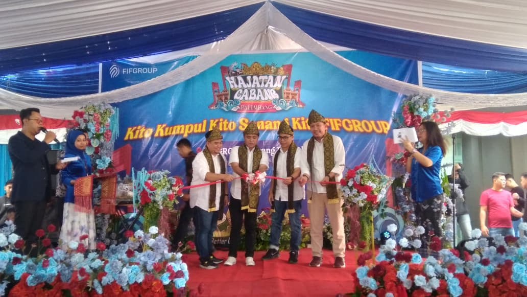 Hajatan FIFGROUP Cabang Palembang Apresiasi Konsumen Setia dan Perkuat Hubungan dengan Masyarakat