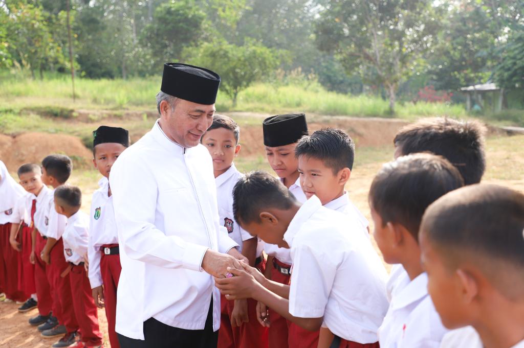 Respon Pj Bupati Muba dengar Curhatan Guru dan Siswa SDN 2 Bayat Ilir 