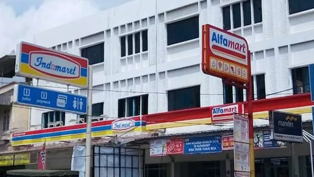 Punya Modal Tapi Bingung Mau Bisnis Apa? Mending Buka Alfamart atau Indomaret Aja, Cuma Segini Biayanya