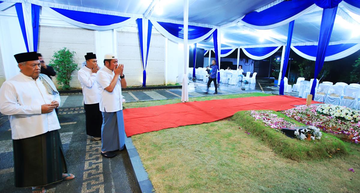 Gubernur Herman Deru Kenang Kebaikan dan Pengabdian Almarhum Kemas H Abdul Halim