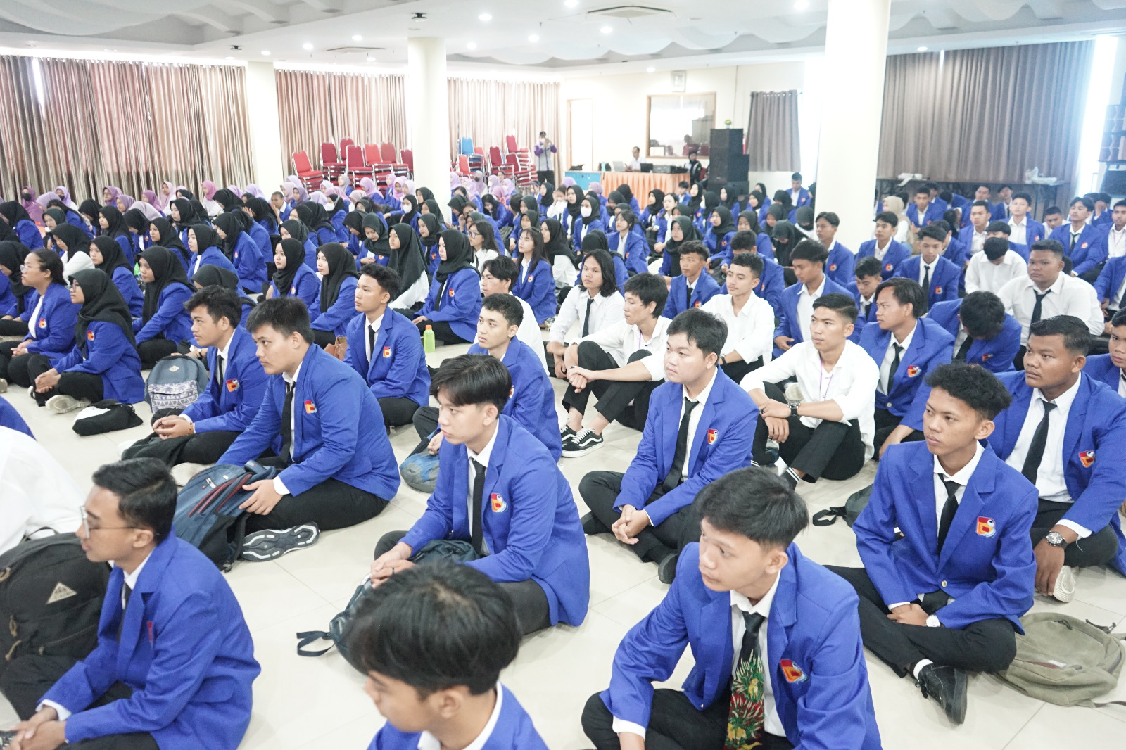 280 Mahasiswa Ikutin PKKMB FSH Universitas Bina Darma 