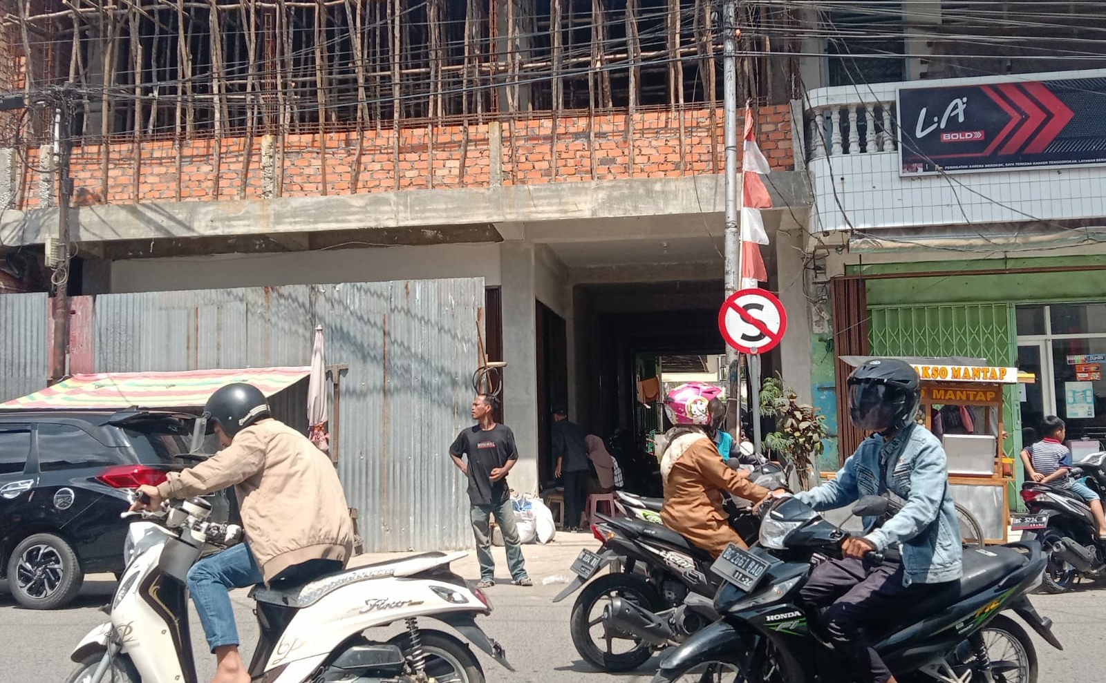 Mirip Kasus di Pluit, Pemilik Ruko di Pasar III Muara Enim Bikin Warga Meradang