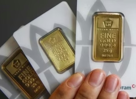 Harga Emas Antam Hari Ini 5 Februari Anjlok Rp 17 Ribu, Logam Mulia Ukuran 1 Gram Tetap di Level Rp 2,9 Juta