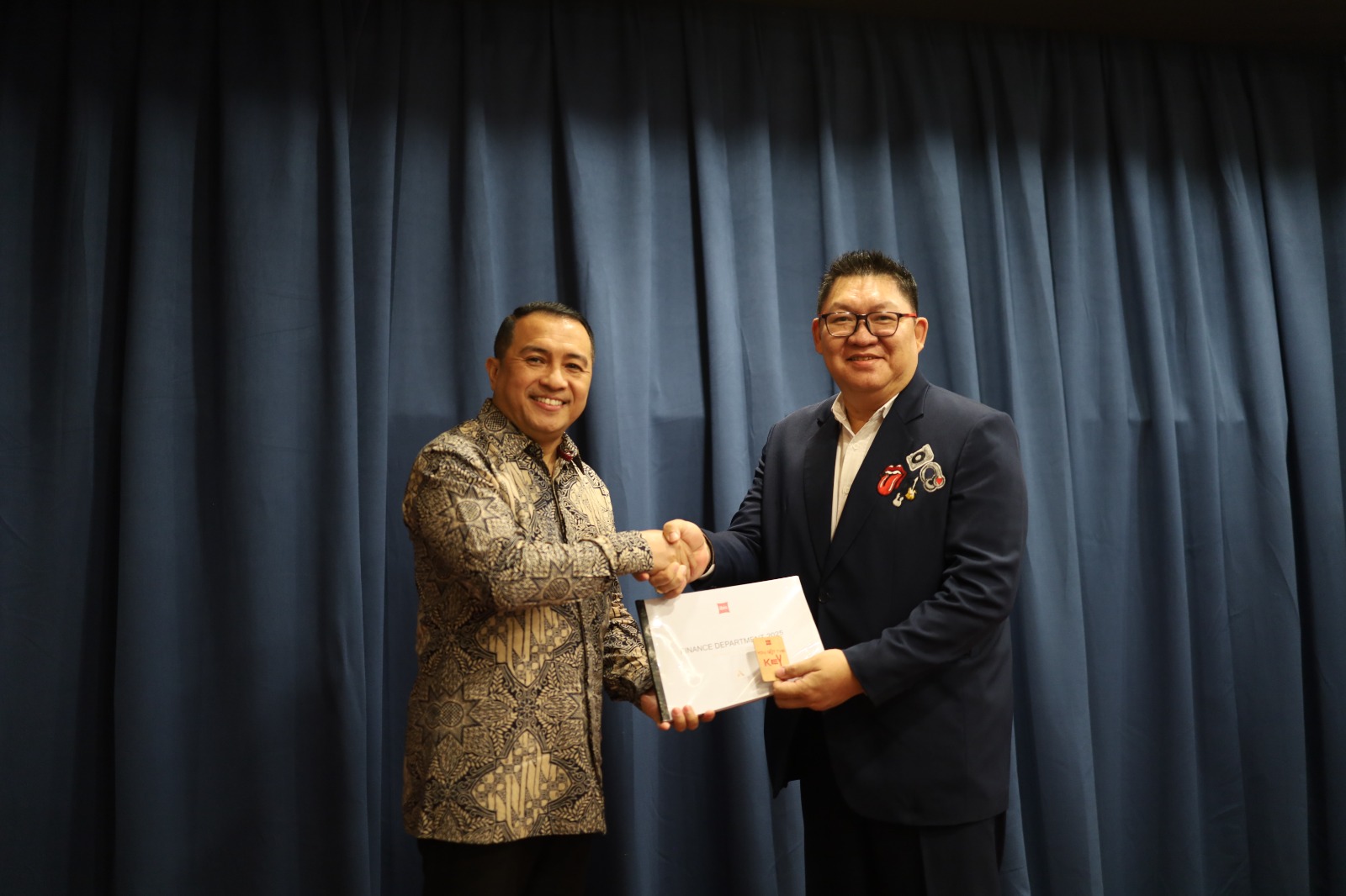 Devi Emerson Ambui Jabat GM Ibis Palembang Sanggar, Pentingnya Keramahan Sebagai Identitas Hotel