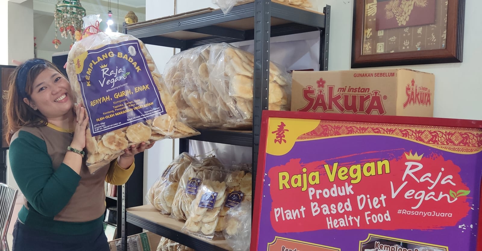 Kerupuk Kemplang Jamur Untuk Vegetarian, Gurih, Maknyos; Ada di Raja Vegan Palembang 