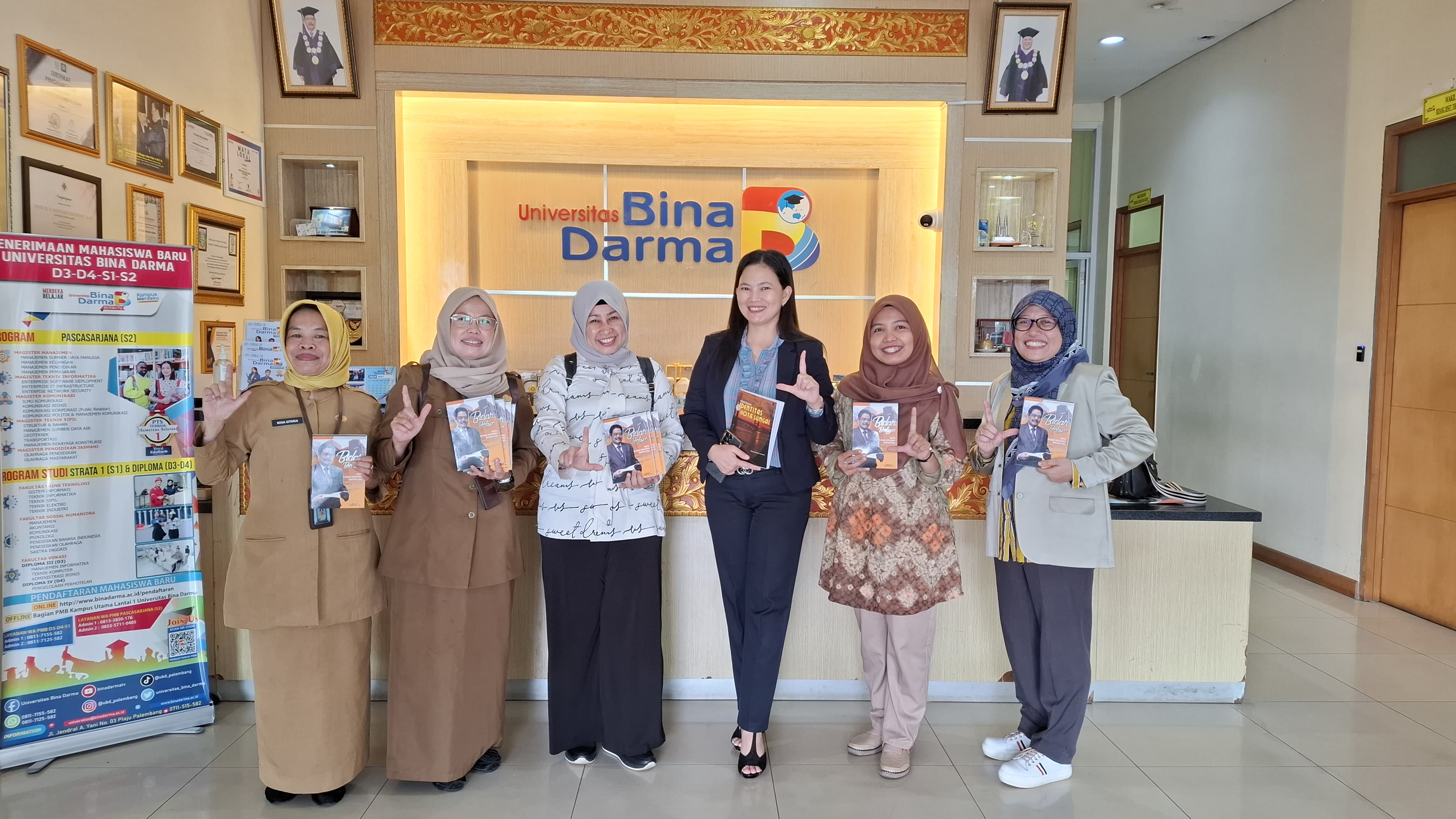 Kunjungan Library of Congress ke Perpustakaan Universitas Bina Darma 