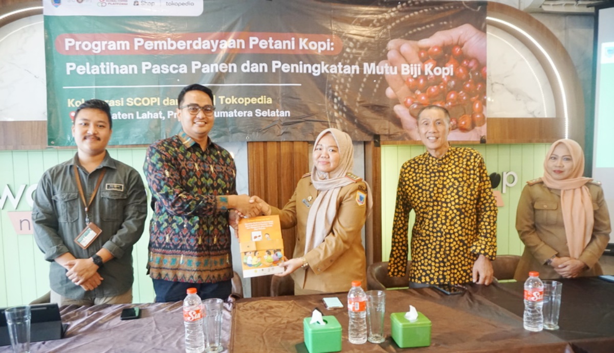  Tokopedia dan ShopTokopedia Bekali Petani Lokal dari Lahat 