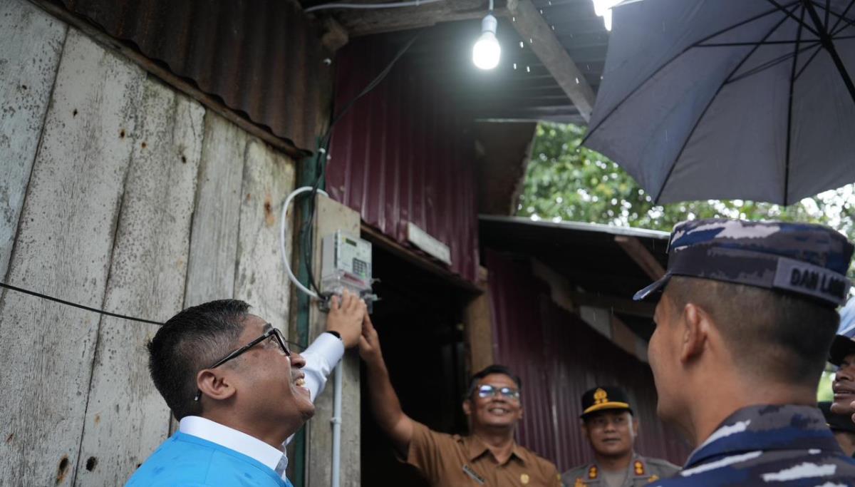 HLN ke-80: PLN Hadirkan Cahaya untuk Warga Sabang Aceh, Ubah Gelap Jadi Harapan Baru