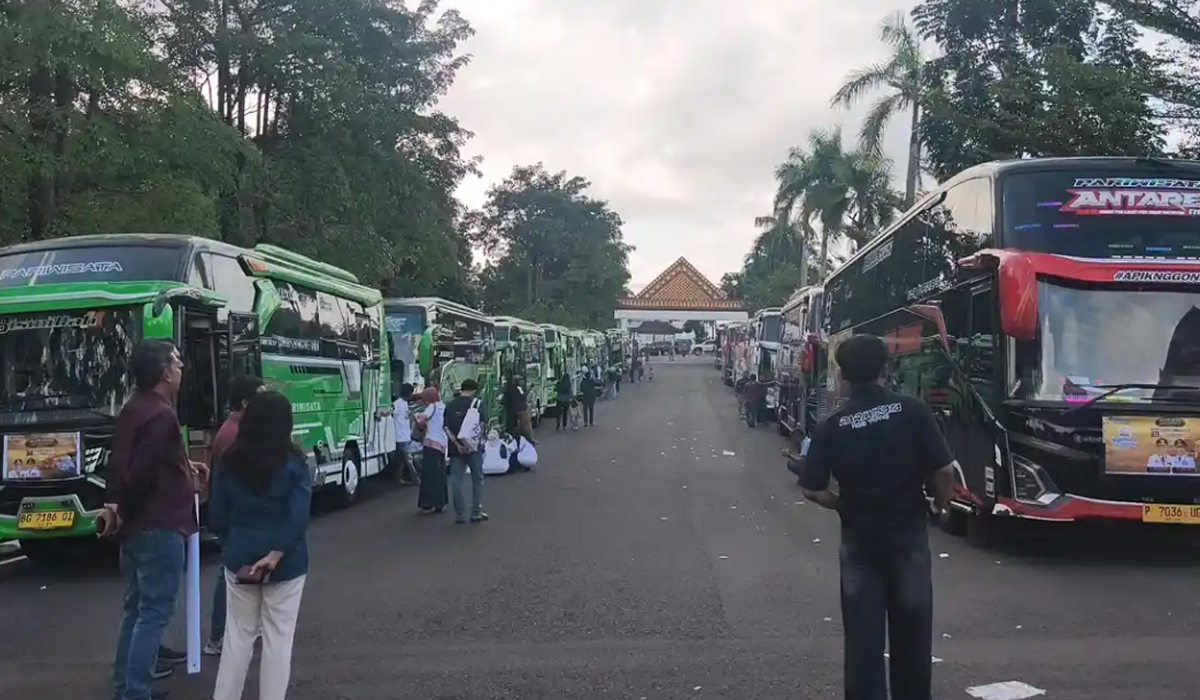 Pemprov Sumsel Berangkatkan 27 Bus Pemudik Gratis