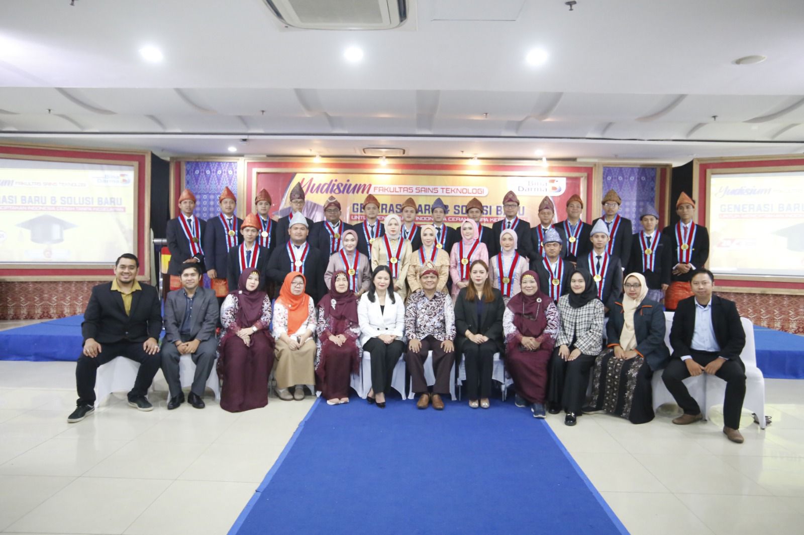 Yudisium Mahasiswa Fakultas Sains Teknologi UBD, Siap Hadapi Tantangan Era Teknologi