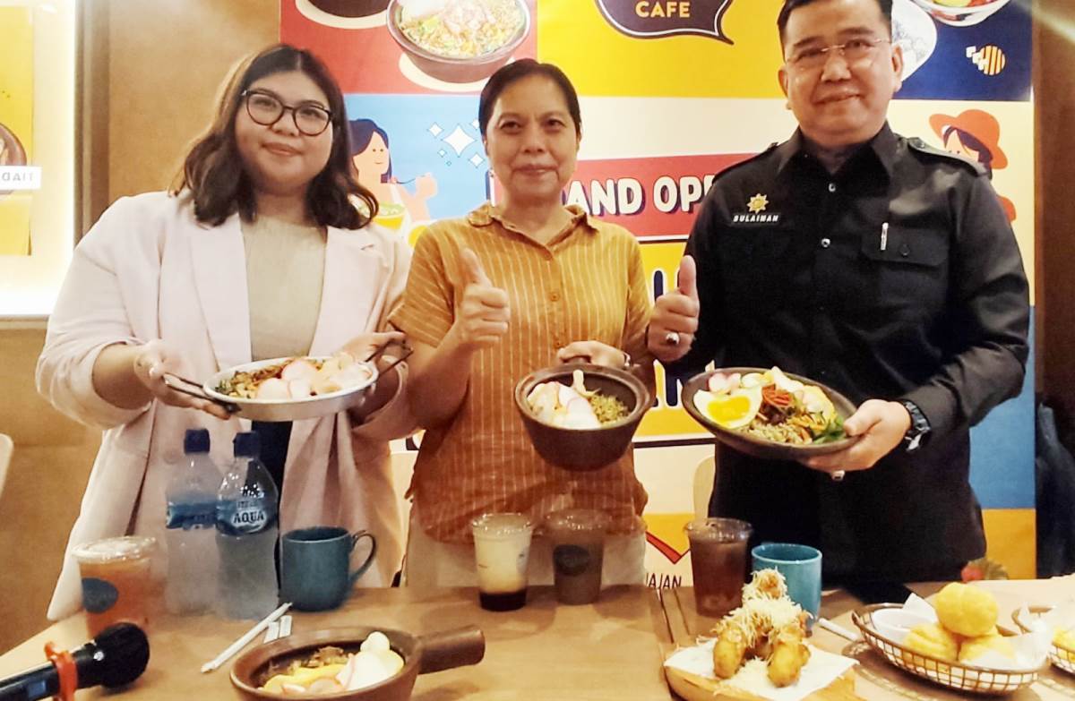 Kudapan Favorit Warga Jakarta Hadir di PIM, Pencinta Pedas Wajib Coba Nasi Goreng Gila