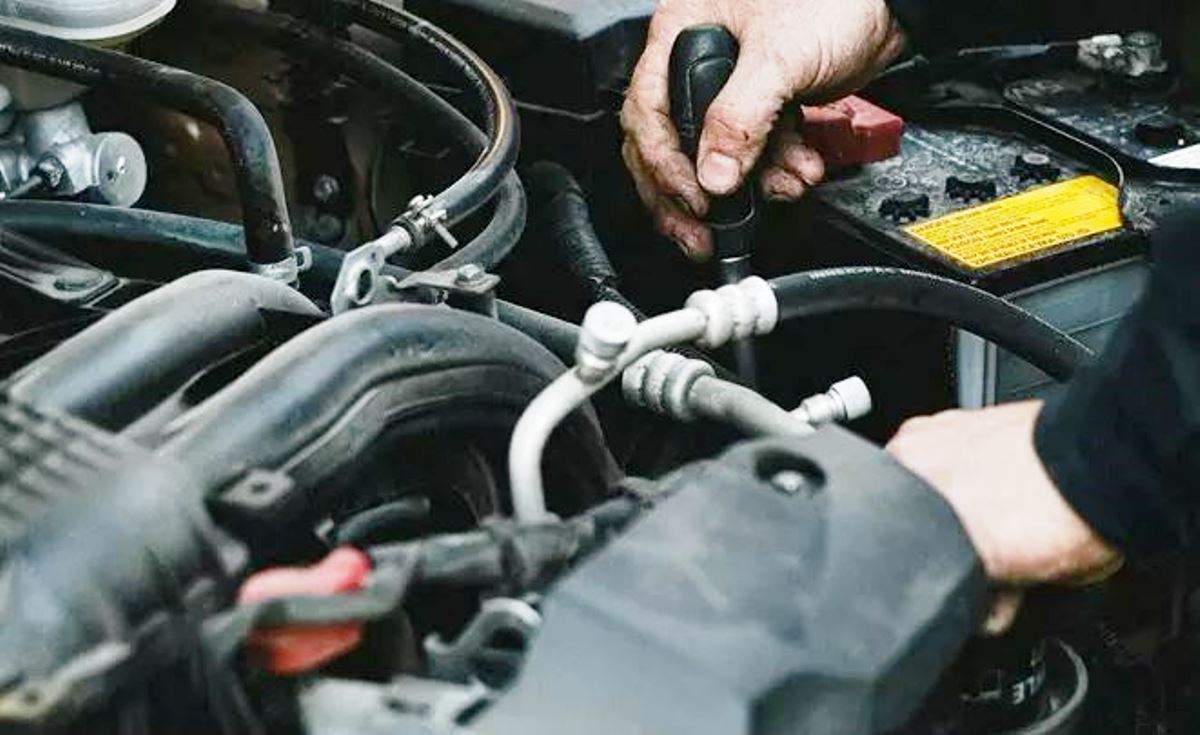 Selesai Mudik, Kenali 4 Gangguan Sistem Kelistrikan Mobil Akibat Perjalanan Jauh