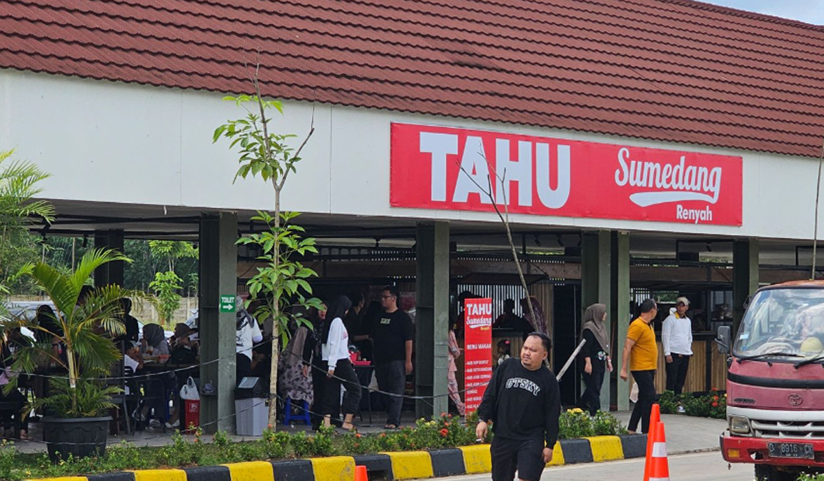 Buka Peluang UMKM, Hutama Karya Beri Diskon 50 Persen Sewa Tenant di Rest Area Tol Trans Sumatera